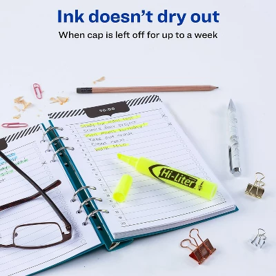 Avery HI-LITER Desk-Style Highlighters Chisel Tip Fluorescent Yellow 36/Box 98208 4 Avery HI-LITER Desk-Style Highlighters Chisel Tip Fluorescent Yellow 36/Box 98208 - Image 4